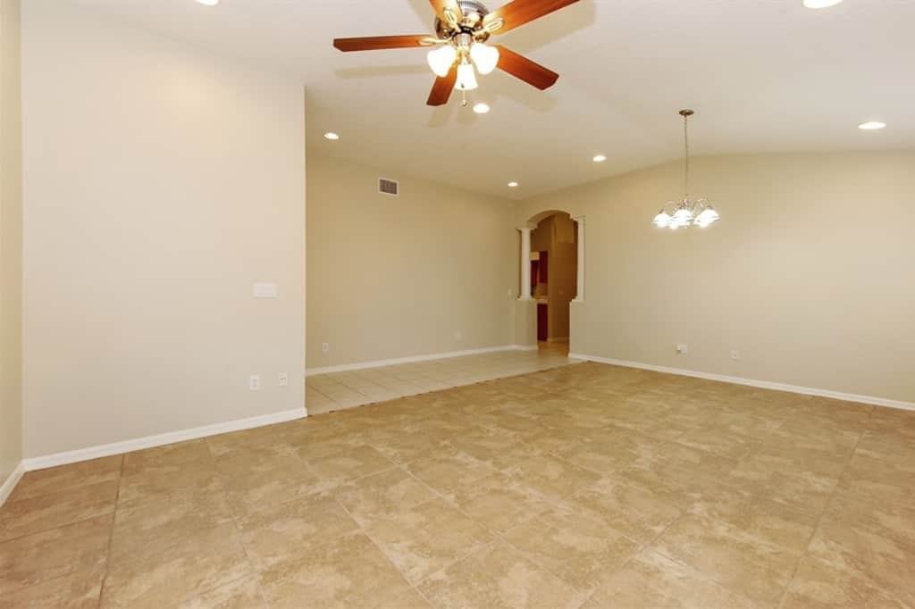 16822 Taylow Way - Photo 2 of 19