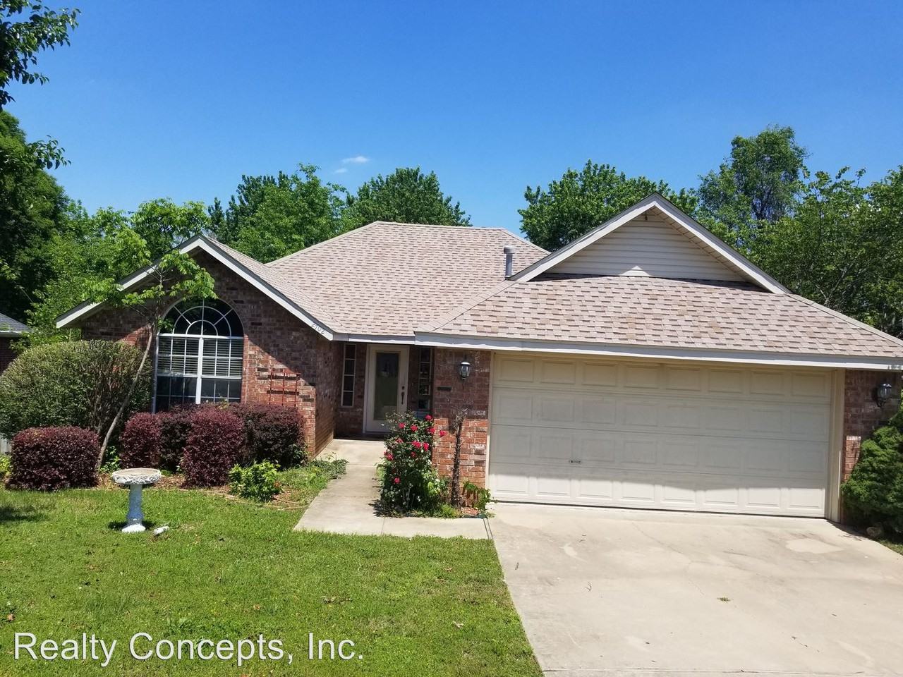 2702 Drexelwood Dr - Photo 2 of 12