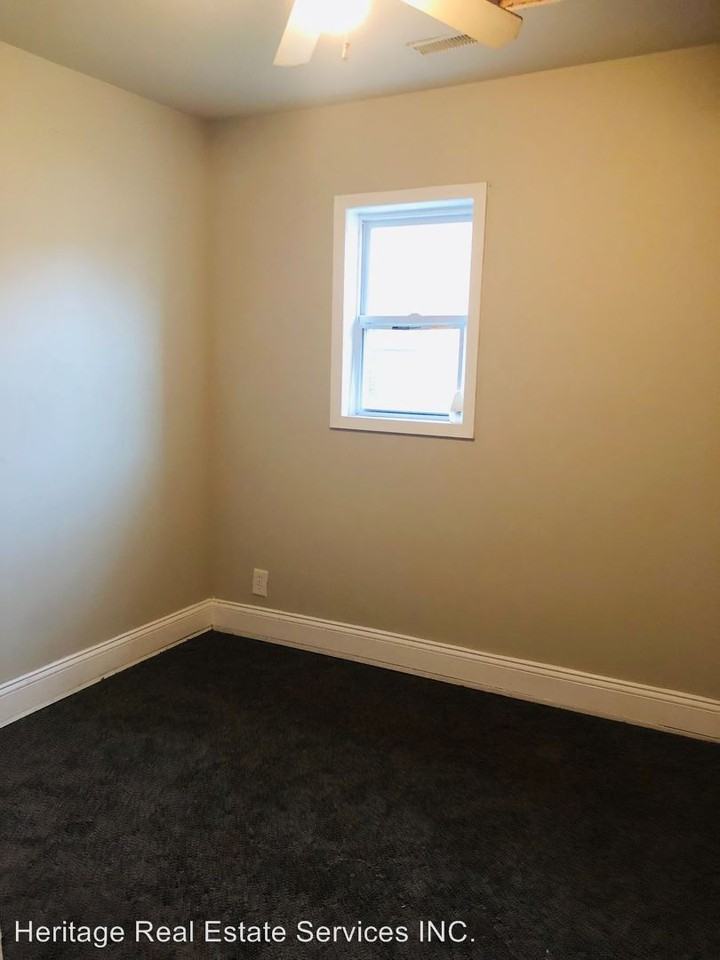 2593 Marion St - Photo 3 of 7