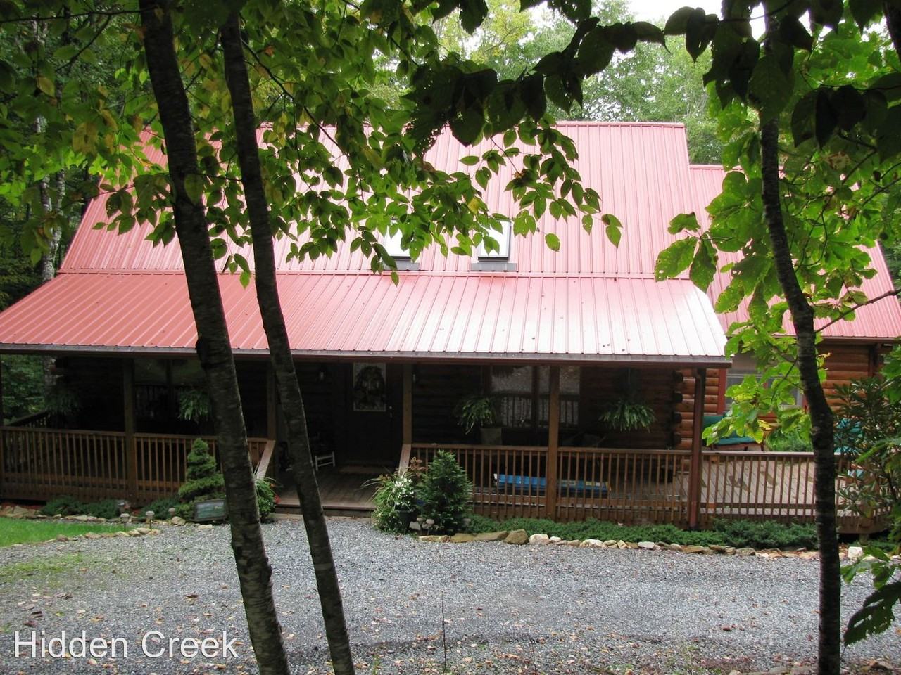 524 Timberlakes Dr - Photo 2 of 18