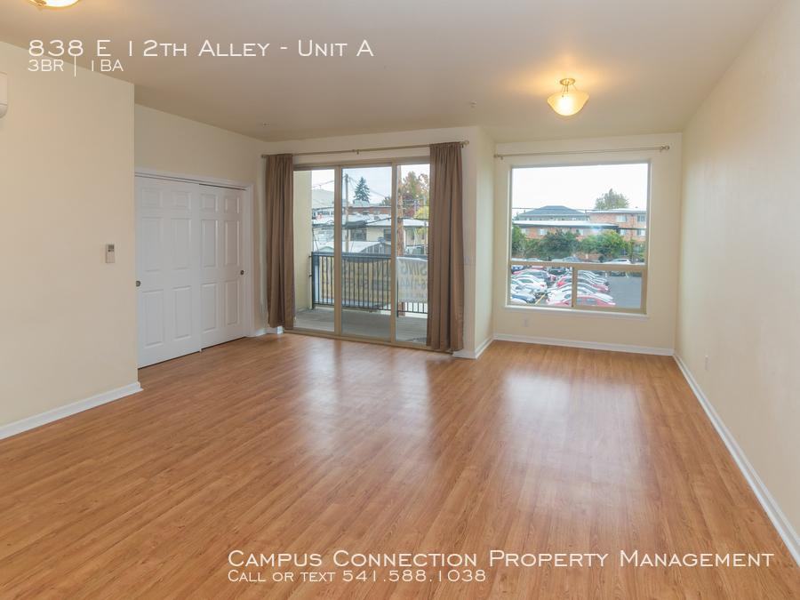 838 East 12th Alley - Photo 3 of 8