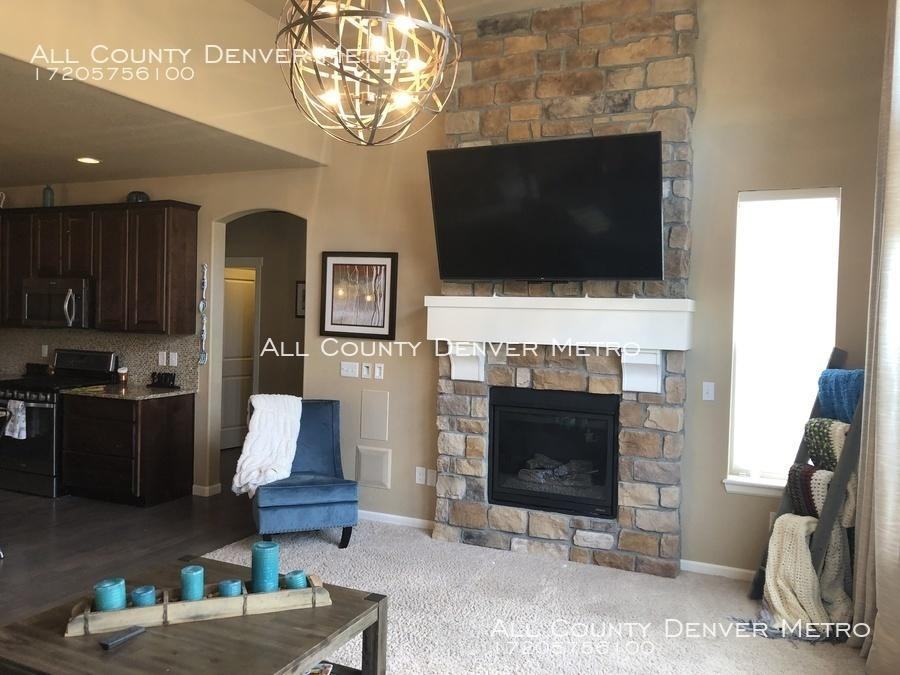15155 W Washburn Ave - Photo 3 of 15