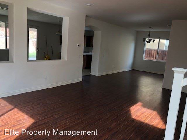 5026 Tyler St - Photo 2 of 11