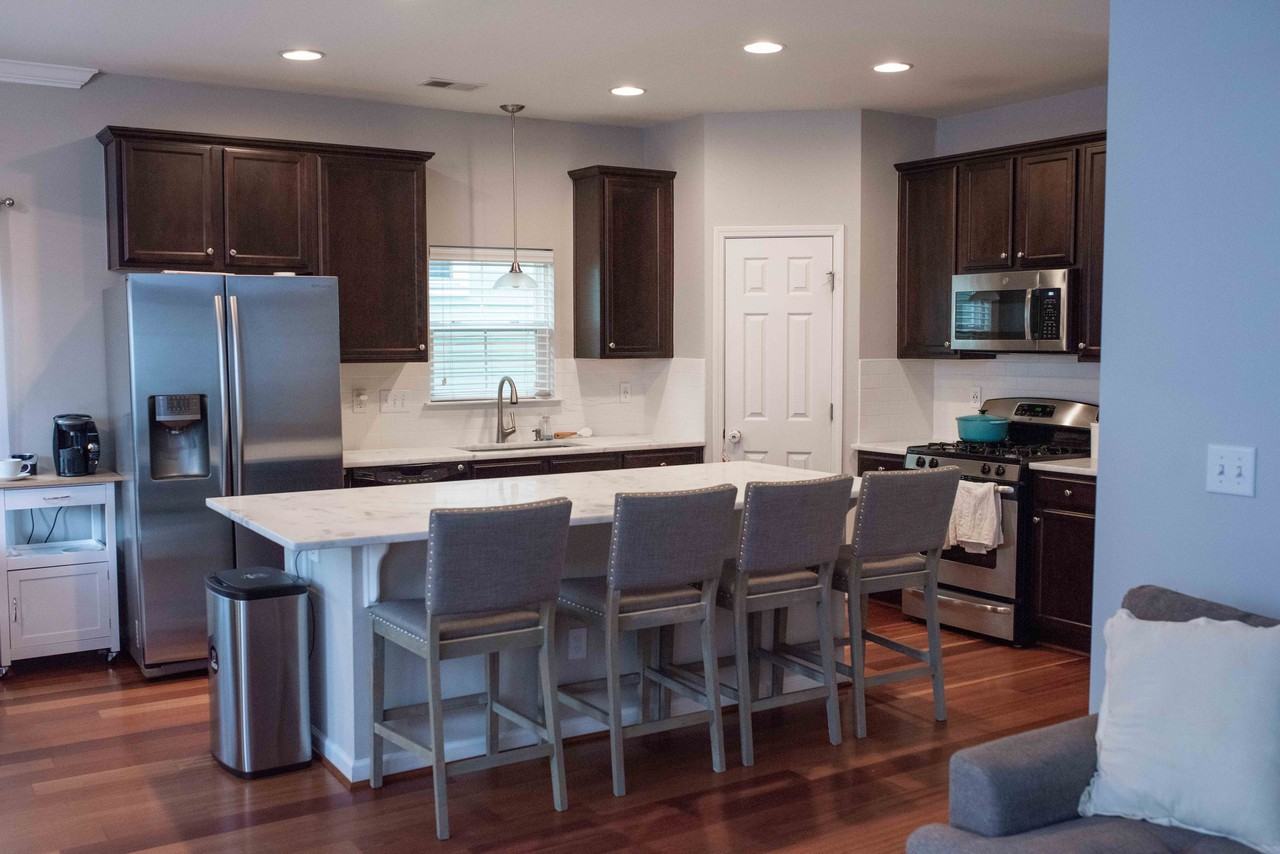 215 Lotz Dr - Photo 3 of 14