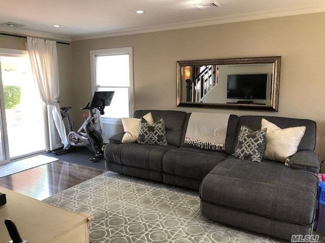 63 Cottonwood Ln - Photo 2 of 12