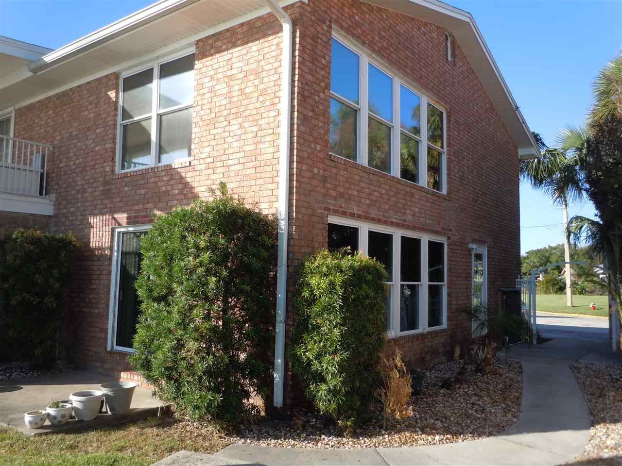 83 Comares Ave - Photo 3 of 33