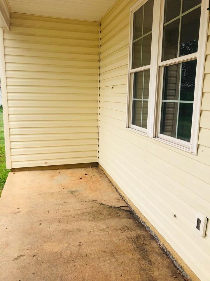 16253 Monrovia Rd - Photo 2 of 19