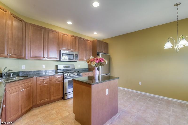 507 Kensington Ln - Photo 2 of 24