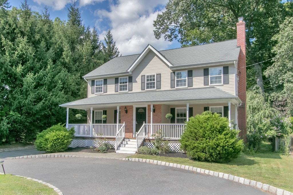 124 Old Tappan Rd - Photo 3 of 39