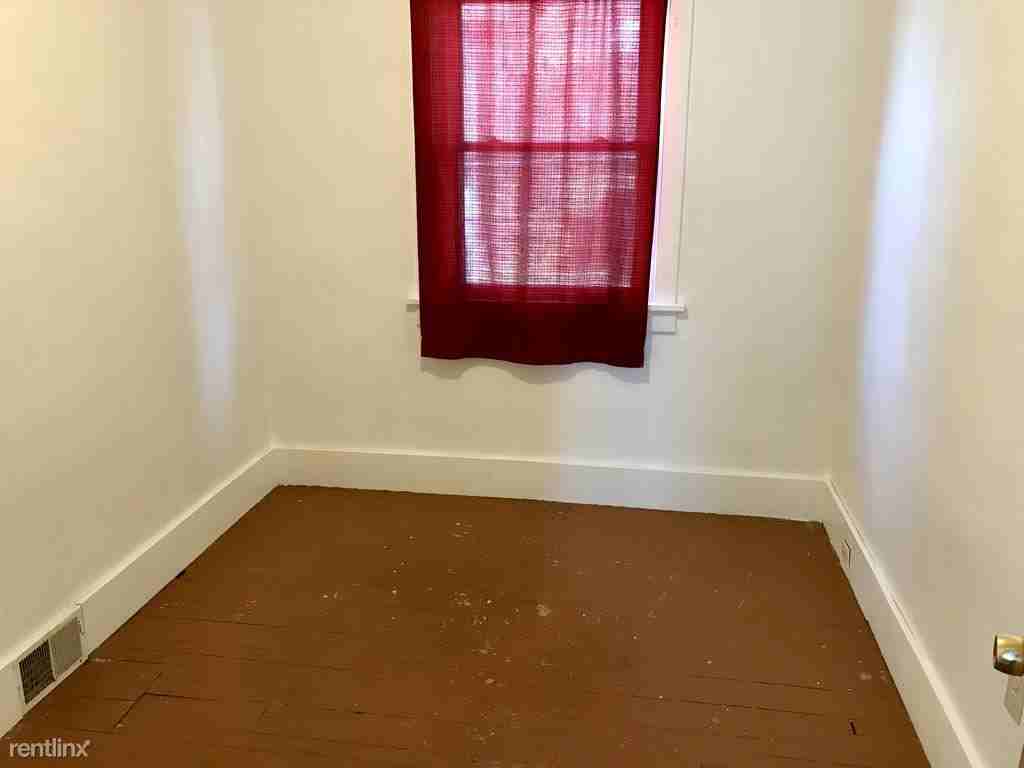 259 Kennedy Ave - Photo 3 of 10