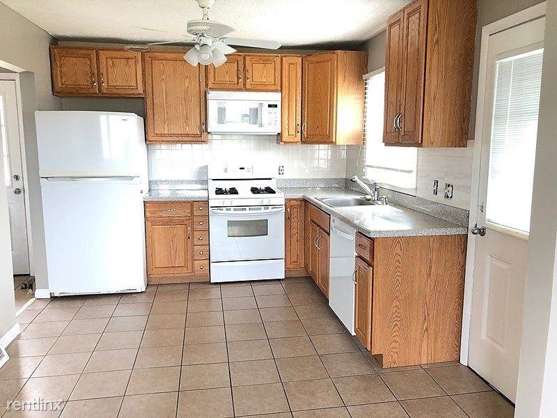 225 Barbara Ln - Photo 2 of 9