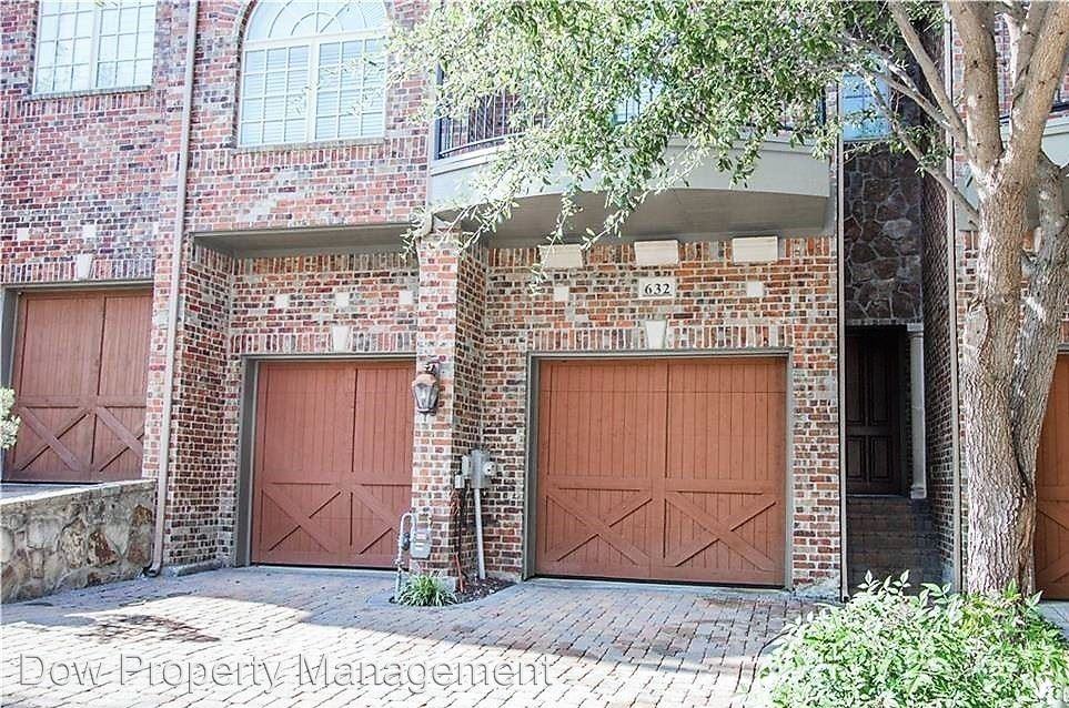 632 Rockingham Dr - Photo 2 of 25