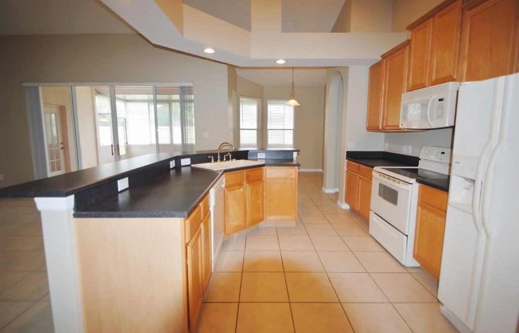 2718 Old Redpine Way - Photo 2 of 10