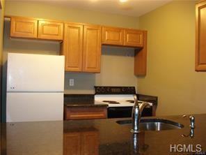 1 Roundhouse Rd - Photo 2 of 8