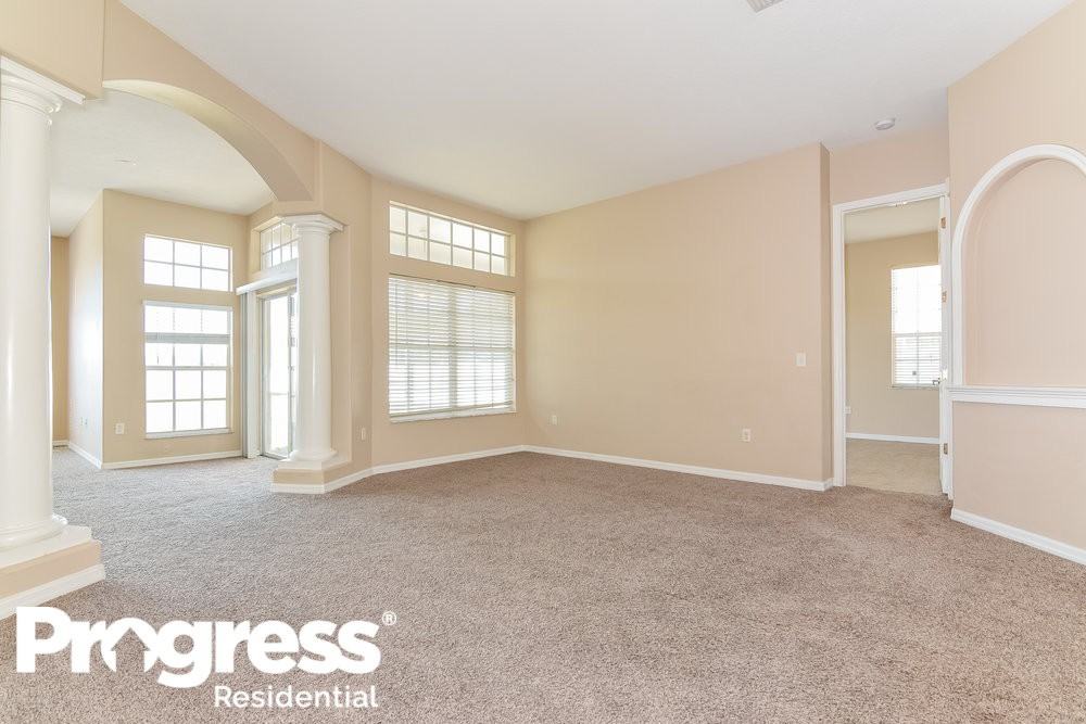 7937 Roundelay Dr - Photo 3 of 16