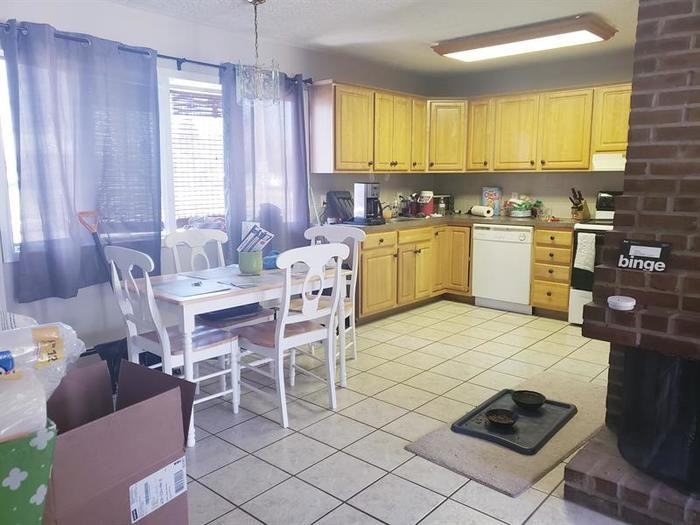 174 Thornridge Dr - Photo 2 of 10