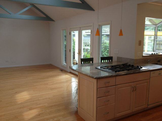 2142 Bellview Dr - Photo 2 of 9