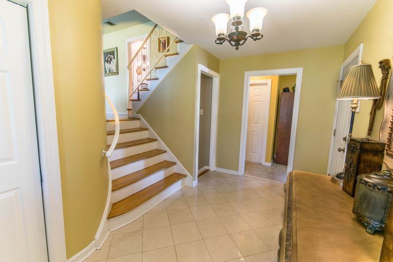 10 Old Chester Rd - Photo 2 of 22