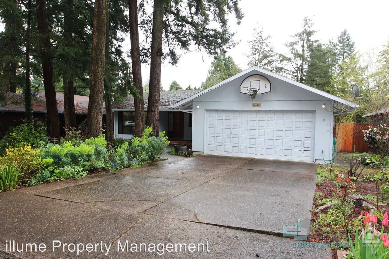 17680 Hill Way - Photo 2 of 24