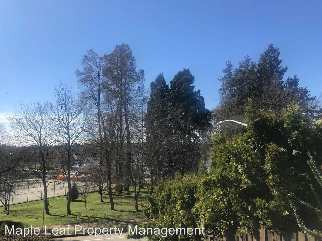 7418 East Green Lake Dr N #B - Photo 3 of 10