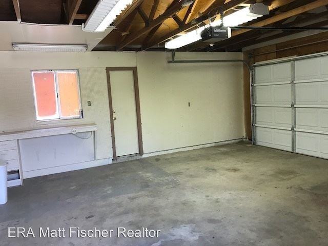 3074 S Del Mar Ave - Photo 3 of 25