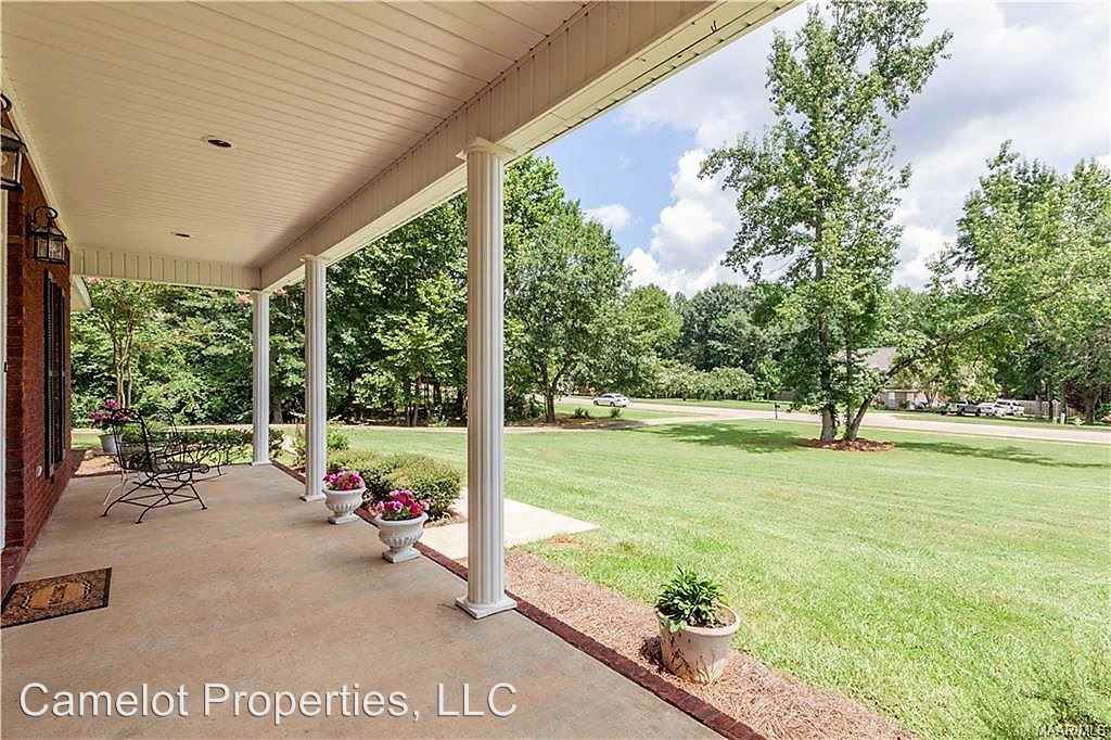 1008 Windrush Ln - Photo 3 of 29