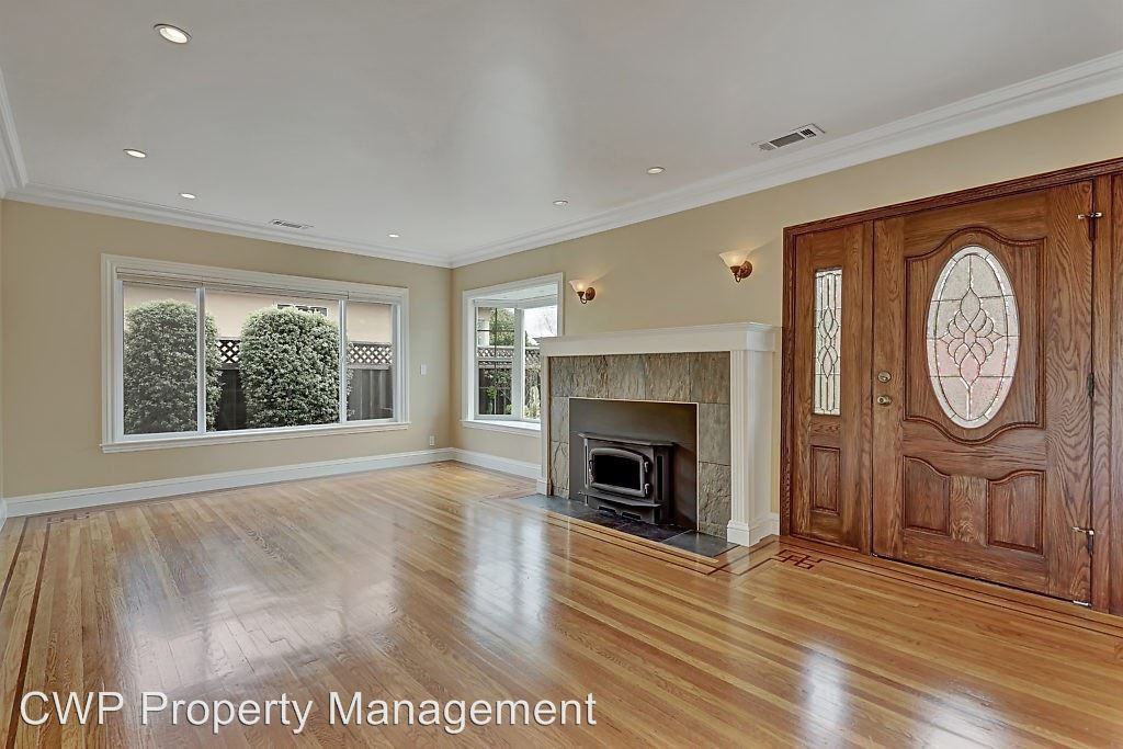 574 Broadmoor Blvd - Photo 2 of 16