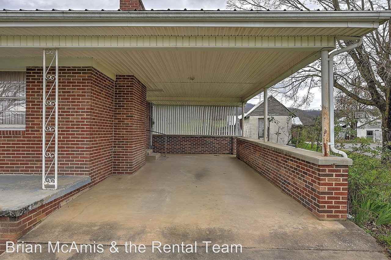 9755 Horton Hwy - Photo 3 of 19