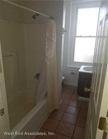 213 N 4th St - Photo 2 of 10
