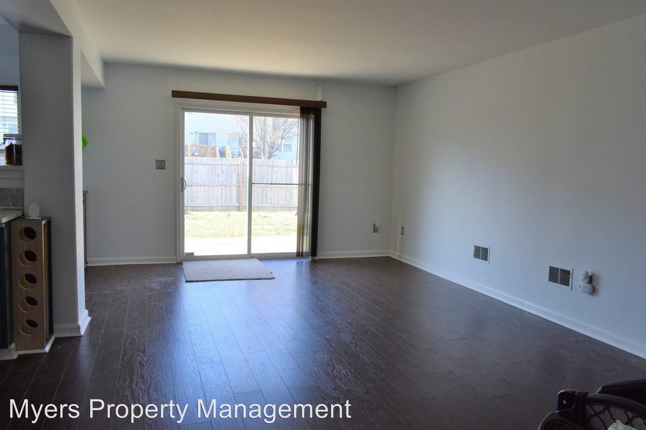 115 Trafalgar Dr - Photo 3 of 10