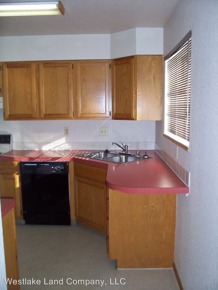 2170 35th Avenue Ct - Photo 3 of 8