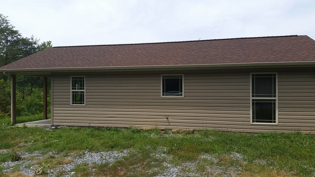 493 Carr Ln S - Photo 3 of 12