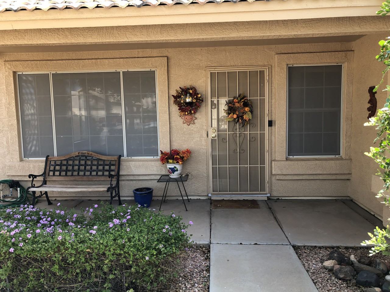 20613 N 103rd Ave - Photo 2 of 10