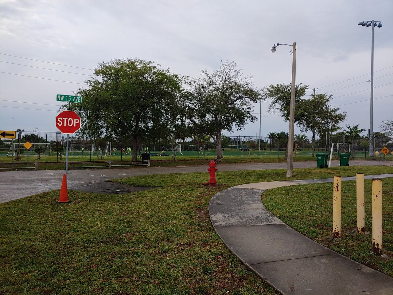 2216 Nw 15Th Ave - Photo 3 of 10