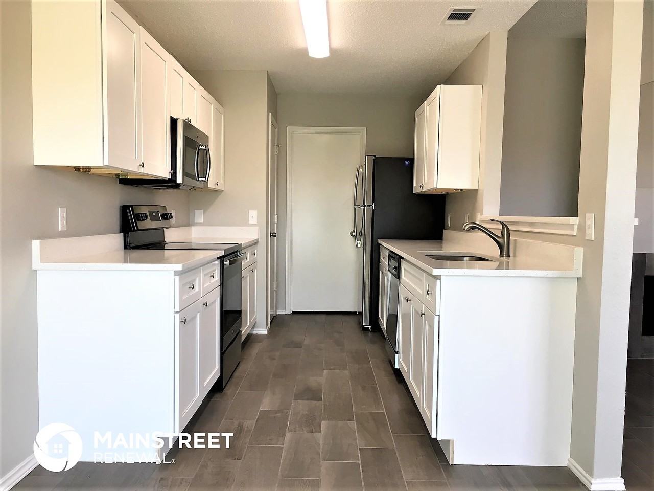 228 Tulane Dr - Photo 3 of 10