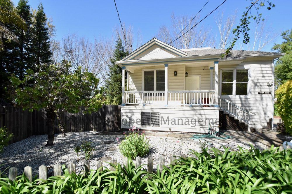 208 Woodland Ave - Photo 2 of 15