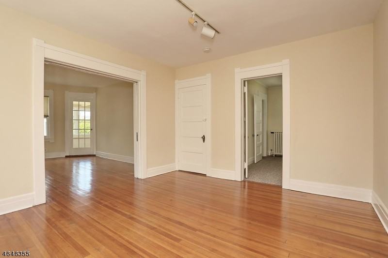 89 Glenridge Ave - Photo 3 of 19