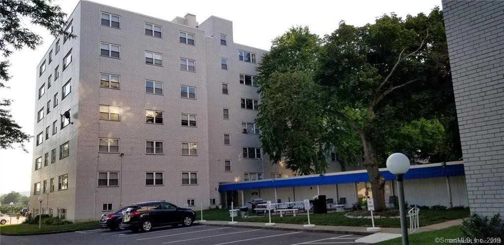 893 Farmington Ave #2j