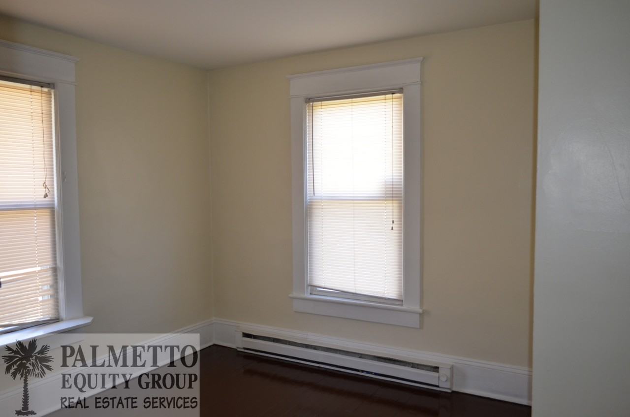 3402 Summit Avenue - Photo 3 of 9