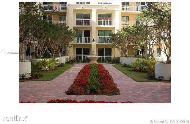 TOSCANO CONDO - Photo 3 of 9