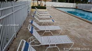 900 SW 111th Way - Photo 3 of 9