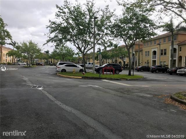 COURTYARDS AT NAUTICA - Photo 2 of 17