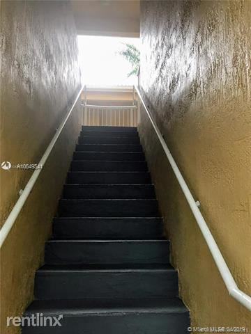 COURTYARDS AT NAUTICA - Photo 3 of 17