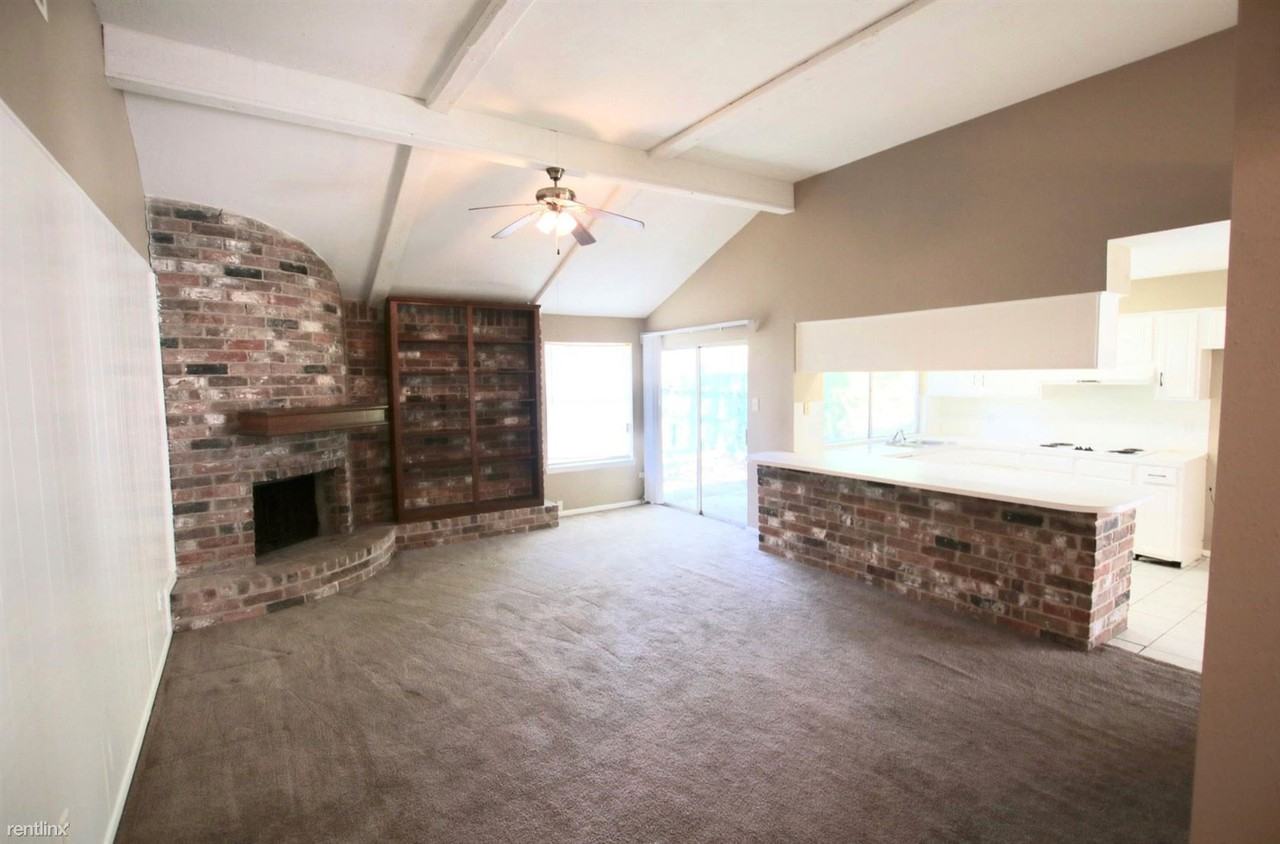 2314 Stillmeadow Dr - Photo 2 of 14