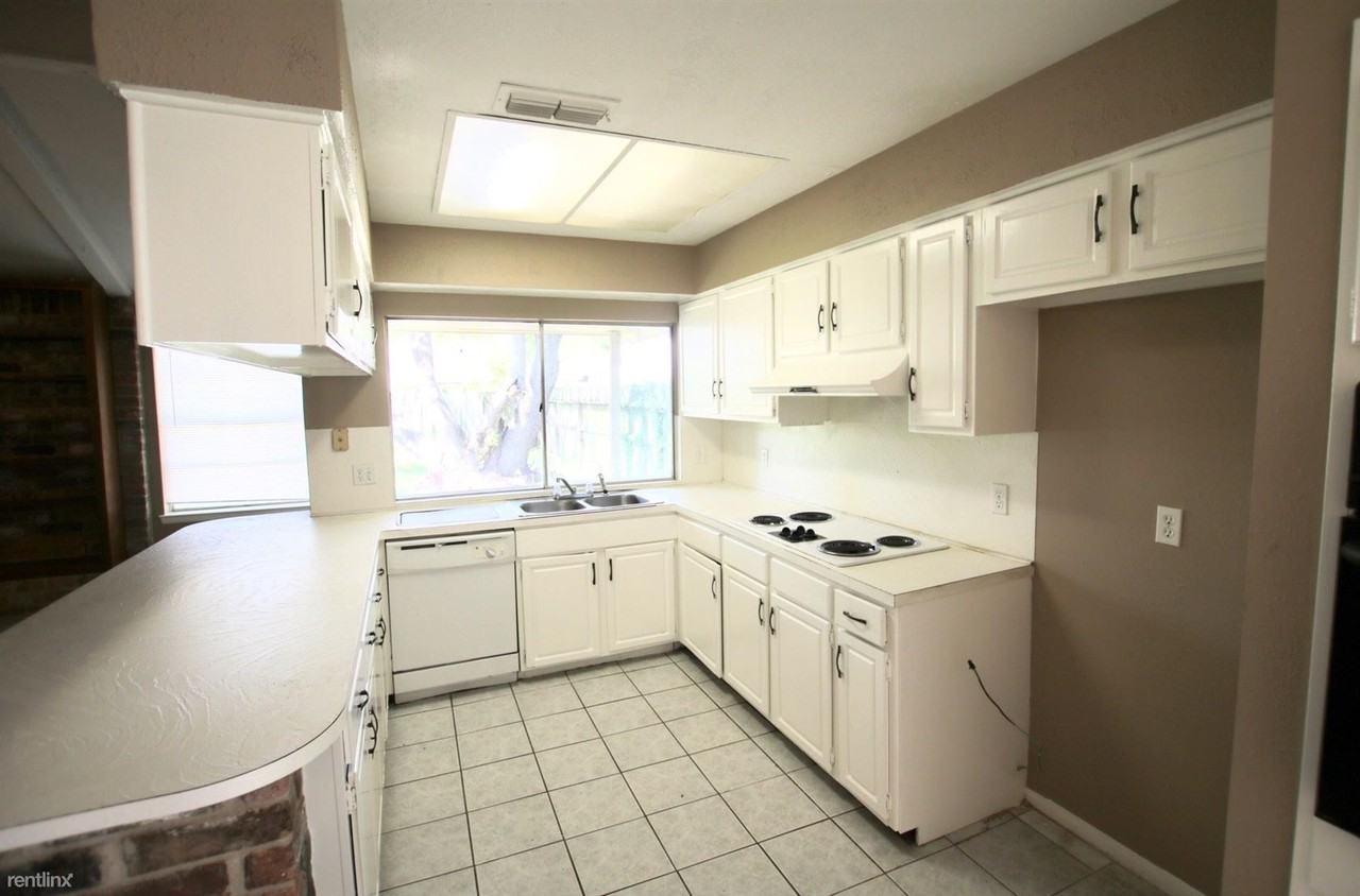 2314 Stillmeadow Dr - Photo 3 of 14