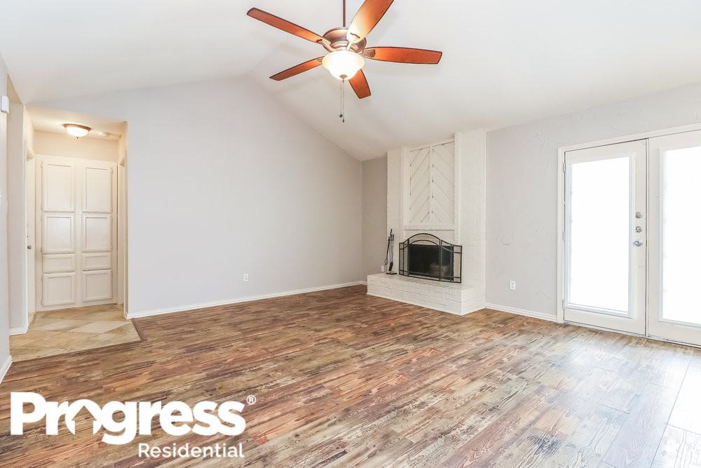 5304 Virburnum Ct - Photo 3 of 16