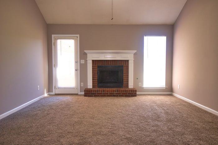 7076 Lakeview Dr - Photo 2 of 11