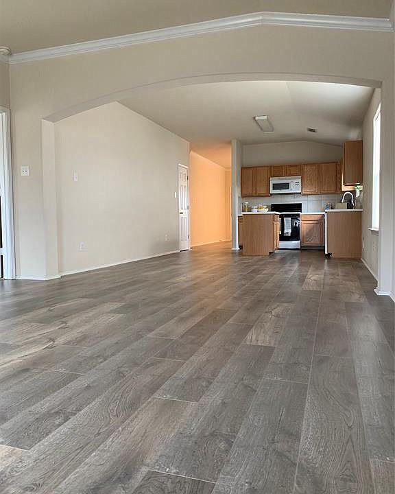 3209 Trail Hollow Drive - Photo 3 of 12