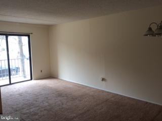 704A Putnam Blvd - Photo 3 of 4