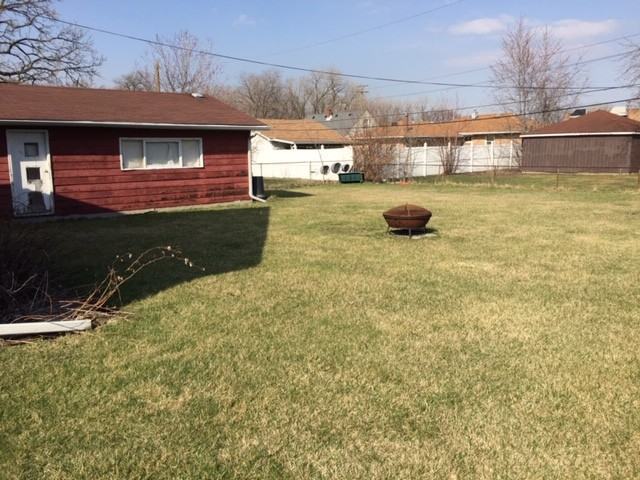 7917 86th St - Photo 3 of 16